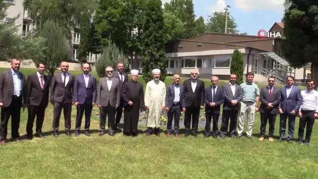 Diyanet İşleri Başkanı Erbaş, Gostivarlılarla bir araya geldi