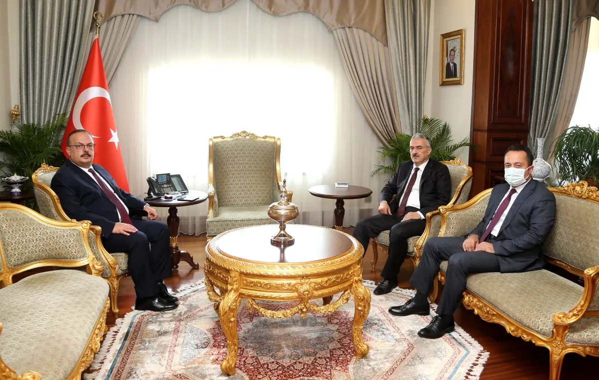 Eskişehir Valisi Ayyıldız ve Bilecik Valisi Şentürk'ten Vali Canbolat'a Ziyaret