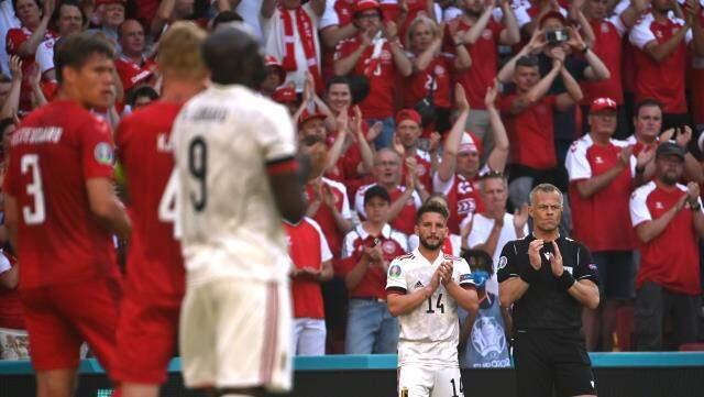 EURO 2020'de tarihi anlar! Danimarka-Belçika maçının 10. dakikasında herkes Eriksen'i alkışladı