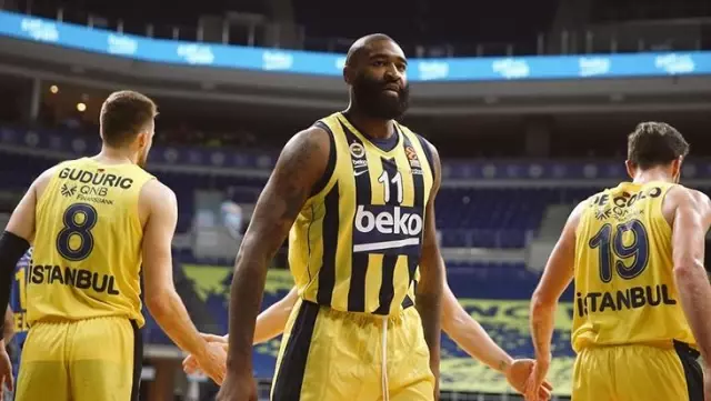 Fenerbahçe Beko'da 6 oyuncuyla yollar ayrıldı Fenerbahçe Beko'da 6 oyuncuyla yollar ayrıldı