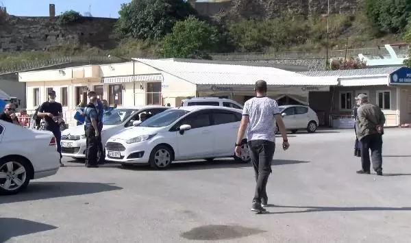İSTANBUL BOĞAZI'NDA BALIKÇI TEKNESİNE GEMİ ÇARPTI 2 ÖLÜ, 1 YARALI yeniden