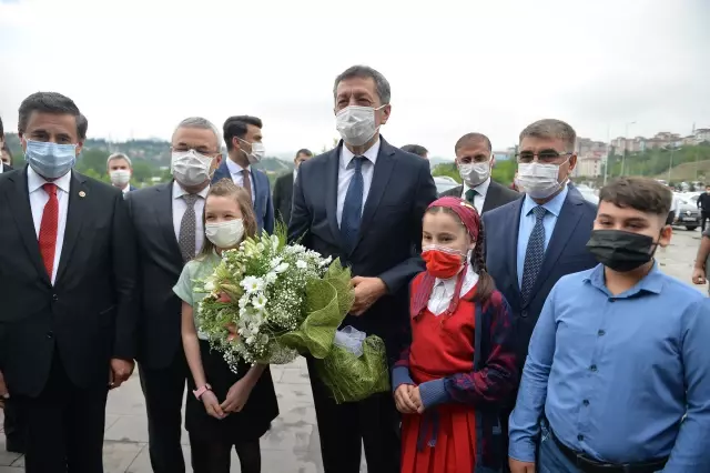 Milli Eğitim Bakanı Selçuk, Karabük'te 'Eğitim Yatırımları Toplu Açılış Töreni'nde konuştu Açıklaması