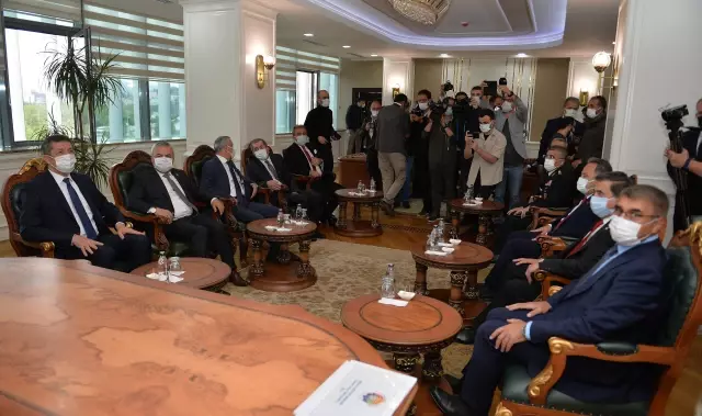Milli Eğitim Bakanı Selçuk, Karabük'te 'Eğitim Yatırımları Toplu Açılış Töreni'nde konuştu Açıklaması