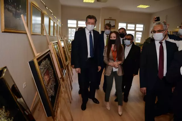 Son dakika... Milli Eğitim Bakanı Selçuk, ziyaretlerde bulundu