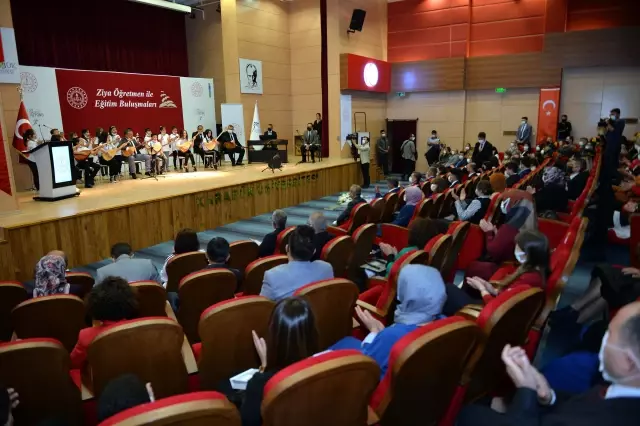 Son dakika... Milli Eğitim Bakanı Selçuk, ziyaretlerde bulundu