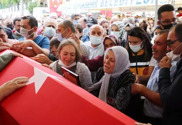 Son dakika gündem: MUĞLA'DA ŞEHİT POLİS İÇİN TÖREN; ANNE VE BABASI SELAM DURDU