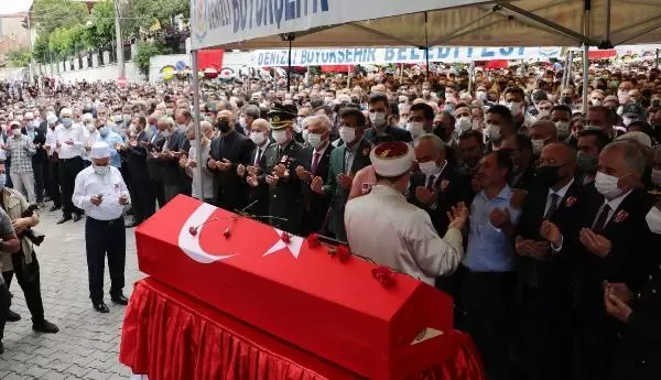 Son dakika gündem: MUĞLA'DA ŞEHİT POLİS İÇİN TÖREN; ANNE VE BABASI SELAM DURDU