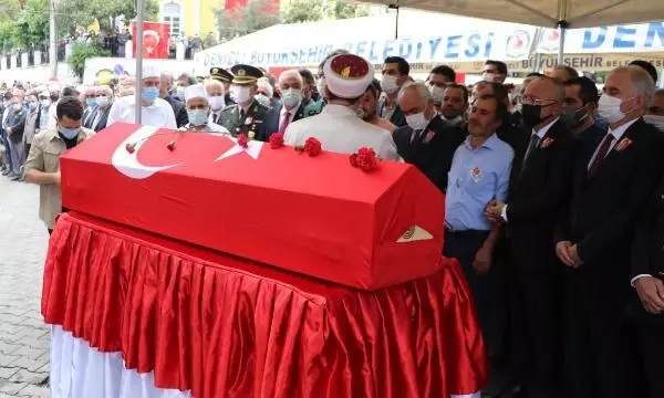 Son dakika gündem: MUĞLA'DA ŞEHİT POLİS İÇİN TÖREN; ANNE VE BABASI SELAM DURDU