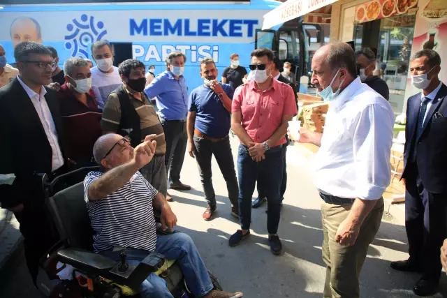 Muharrem İnce, partisinin Tarsus İlçe Başkanlığının açılışına katıldı