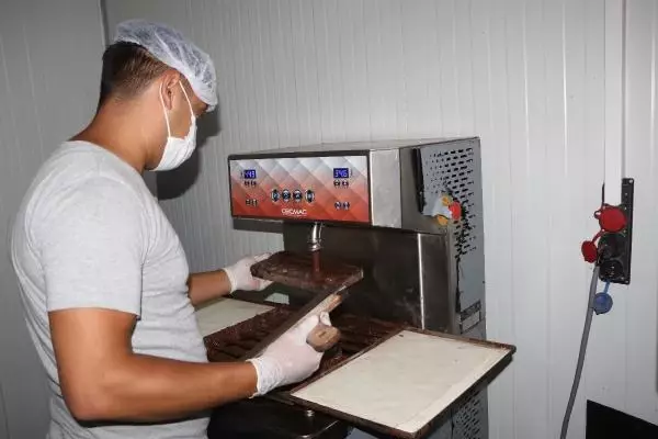 Pasta ustası olmak için 14 yaşında evden kaçtı, şimdi ürünlerini birçok ülkeye ihraç ediyor