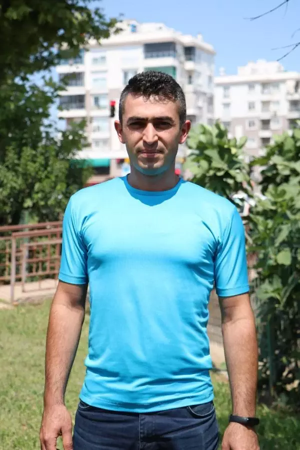Poşet sanılan deniz canlısı, nadir görülen kaplumbağa salyangozuymuş
