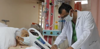 Son dakika haber! Rize'de 88 yaşındaki hasta 'başparmak anjiyografi' operasyonuyla sağlığına kavuştu