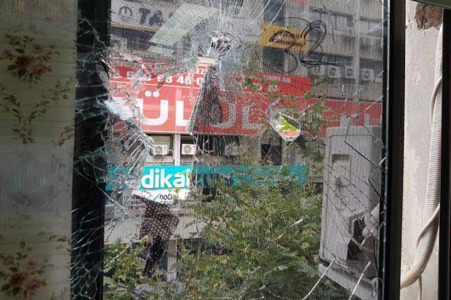 Saldırıya uğrayan HDP binasından ilk kareler! Deniz Poyraz'ın kahvaltı tabağı masada Saldırıya uğrayan HDP binasından ilk kareler! Deniz Poyraz'ın kahvaltı tabağı masada