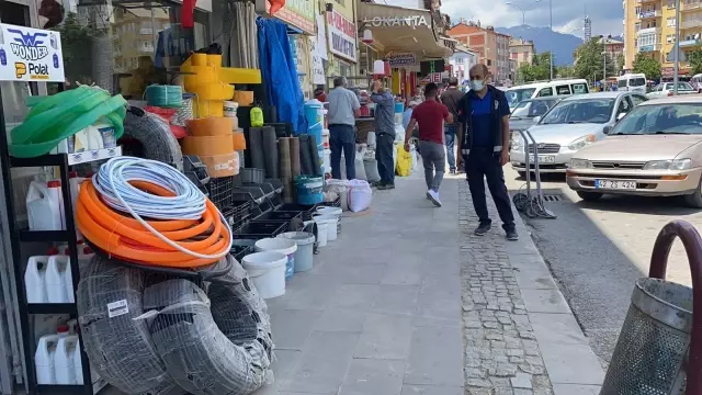 Seydişehir'de zabıta ekiplerinden kaldırım işgali denetimi