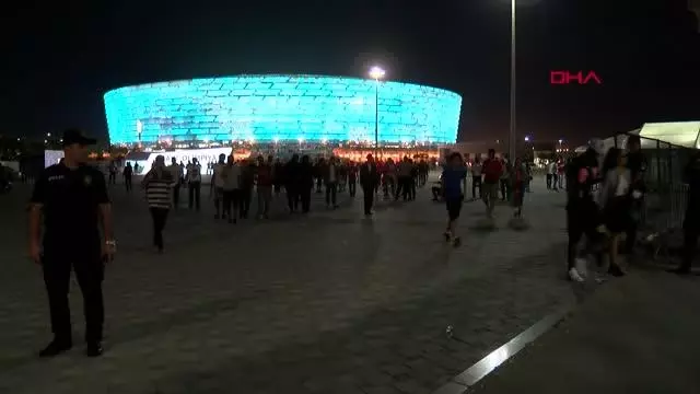 SPOR Türk taraftarlar Milli Takım'ın oyununa üzüldü