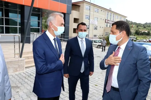 Vali Masatlı: 'Sorunlarla yüz yüze gelip, çözüm önerileri üretiyoruz' Vali Masatlı: 'Sorunlarla yüz yüze gelip, çözüm önerileri üretiyoruz'