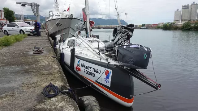 Rekor denemesi için yelkeniyle hiç durmadan dört denizi aşacak Rekor denemesi için yelkeniyle hiç durmadan dört denizi aşacak