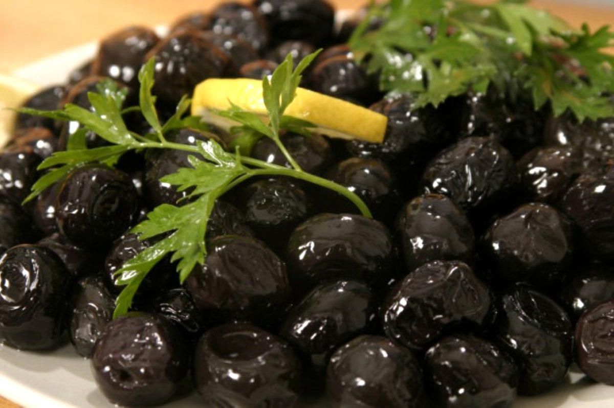 Zeytin toplama ücreti 2021 yevmiyesi ne kadar? Zeytin yevmiye fiyatları kaç tl oldu? İllere göre Zeytin bahçesi yevmiye işçilerin günlük fiyatları