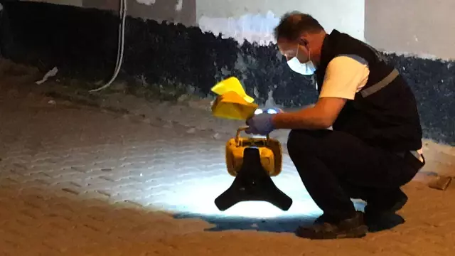 Tartıştığı iki kişinin silahlı saldırısına uğrayan kişi yaralandı