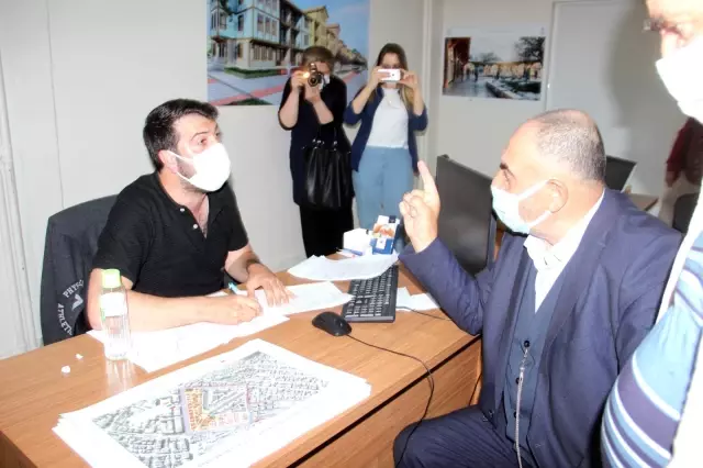 Afyonkarahisar'da Kentsel Dönüşüm Ofisi'nde arbede Afyonkarahisar'da Kentsel Dönüşüm Ofisi'nde arbede