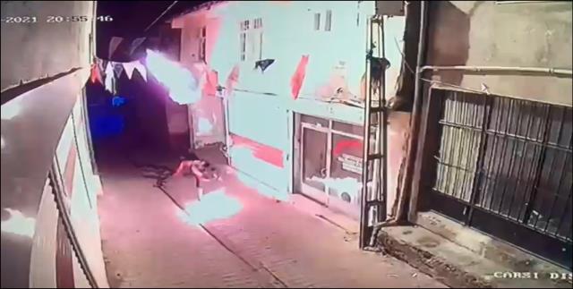 AK Parti Hani İlçe Başkanlığı'na yapılan molotof kokteylli saldırıya tepki yağıyor