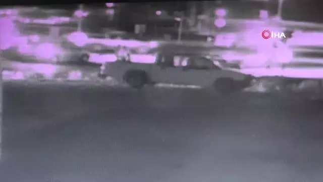 Son dakika haber: Antalya'da feci kaza...Tır kamyoneti böyle sürükledi: 3 yaralı Son dakika haber: Antalya'da feci kaza...Tır kamyoneti böyle sürükledi: 3 yaralı
