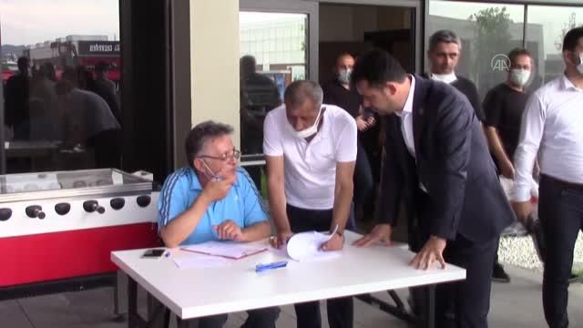 BALIKESİR - Balıkesirspor'da olağanüstü kongreye 1145 üyeden sadece 19'u gelince kongre ertelendi