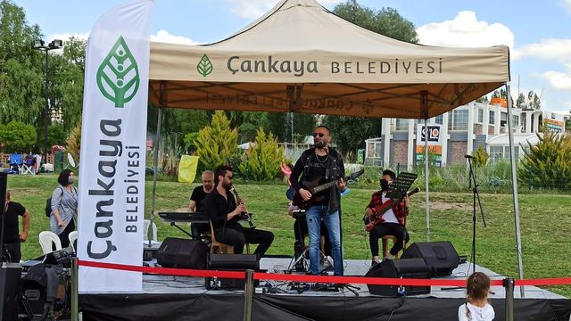 Başkent'te kadınlara ve müzisyenlere destek