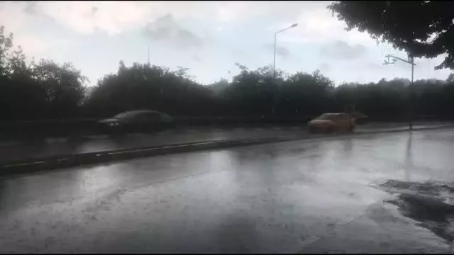 Sağanak etkili oluyor - Göztepe/ Ümraniye