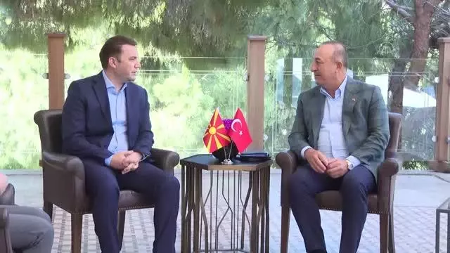 Bakan Çavuşoğlu, Kongo Cumhuriyeti Dışişleri Bakanı Gakosso ile görüştü