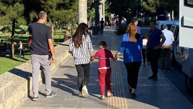 Diyarbakır'da işitme engelli baba, çocuklarına şiddet uygulayan eşini işaret diliyle polise şikayet etti