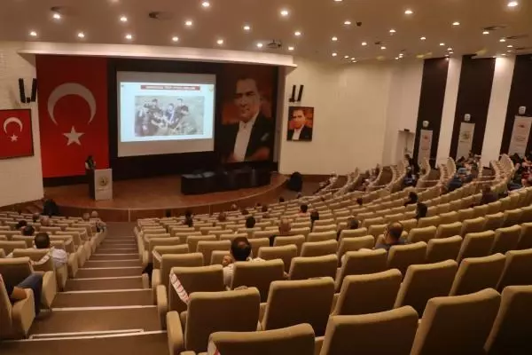 ÇANAKKALE EĞİTİMLİ KÖPEKLE ARAZİDE TRÜF MANTARI ARADILAR