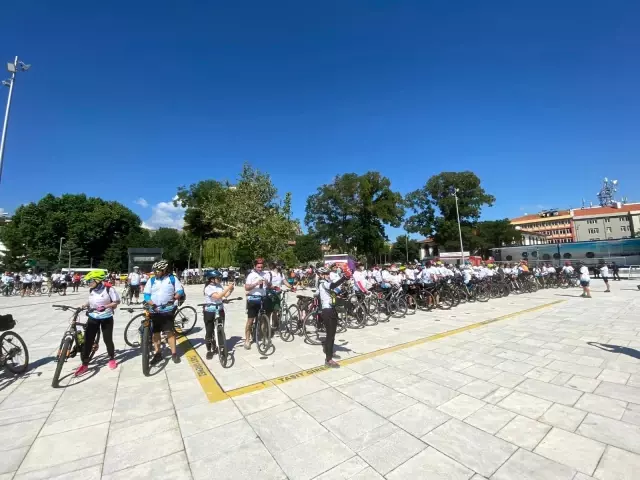 Frigya Bisiklet Festivali Afyonkarahisar'da başladı Frigya Bisiklet Festivali Afyonkarahisar'da başladı