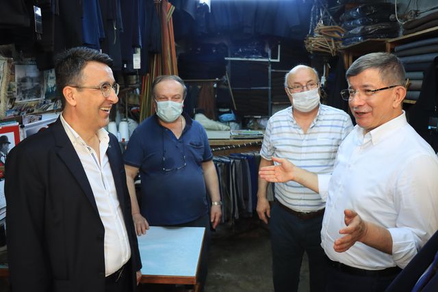 KIRKLARELİ - Gelecek Partisi Genel Başkanı Davutoğlu, çiftçilerle buluştu