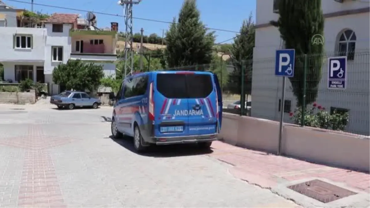 Göçmen kaçakçılığı iddiasıyla 2 kişi tutuklandı