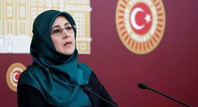 HDP'li Hüda Kaya, il binasını kana bulayan saldırganın SADAT'ın eğitiminden geçtiğini iddia etti! Şirketten yanıt gecikmedi HDP'li Hüda Kaya, il binasını kana bulayan saldırganın SADAT'ın eğitiminden geçtiğini iddia etti! Şirketten yanıt gecikmedi