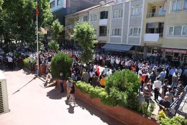 Cumhurbaşkanı adayı olacağı konuşulan İmamoğlu'ndan gövde gösterisi! İki farklı ilde iki ayrı miting yaptı