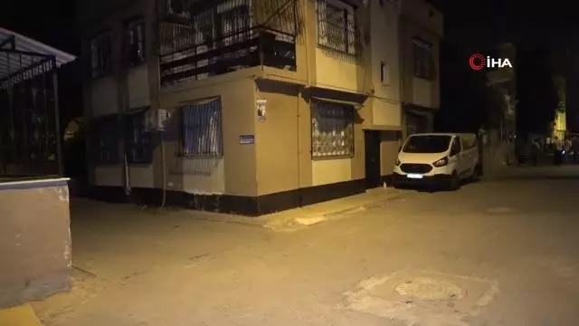 Kavga ettikleri kişinin önünü motosikletle kesip tabancayla vurdular