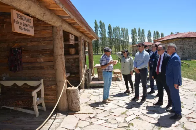 Kenan Yavuz Etnografya Müzesi TÜRSAB heyetini ağırladı