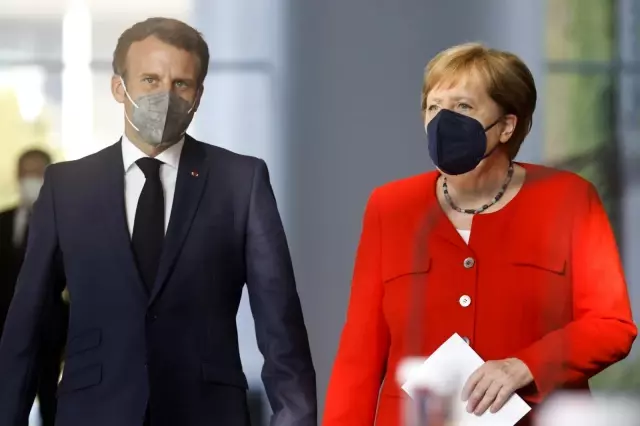 Merkel: 'Belirli konuları birlikte şekillendirmek istiyorsak birbirimize bağımlıyız' Merkel: 'Belirli konuları birlikte şekillendirmek istiyorsak birbirimize bağımlıyız'