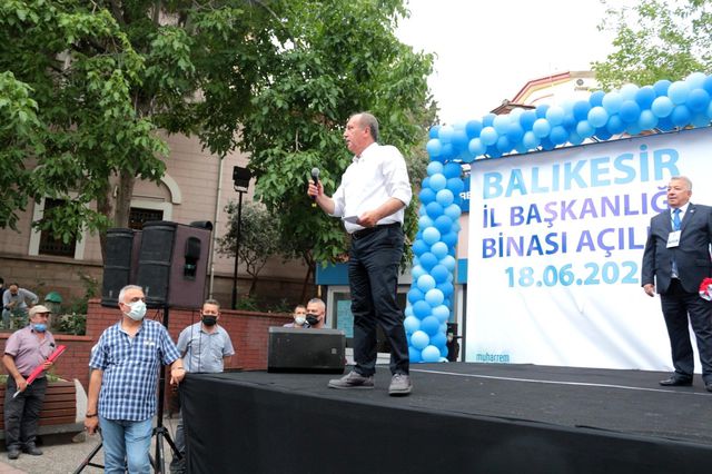 Muharrem İnce Balıkesir'de parti binasını açtı