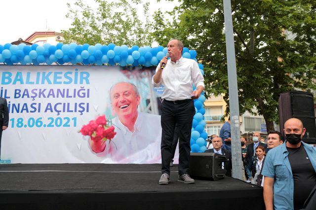 Muharrem İnce Balıkesir'de parti binasını açtı
