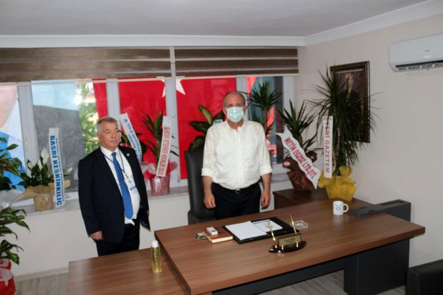 Muharrem İnce Balıkesir'de parti binasını açtı