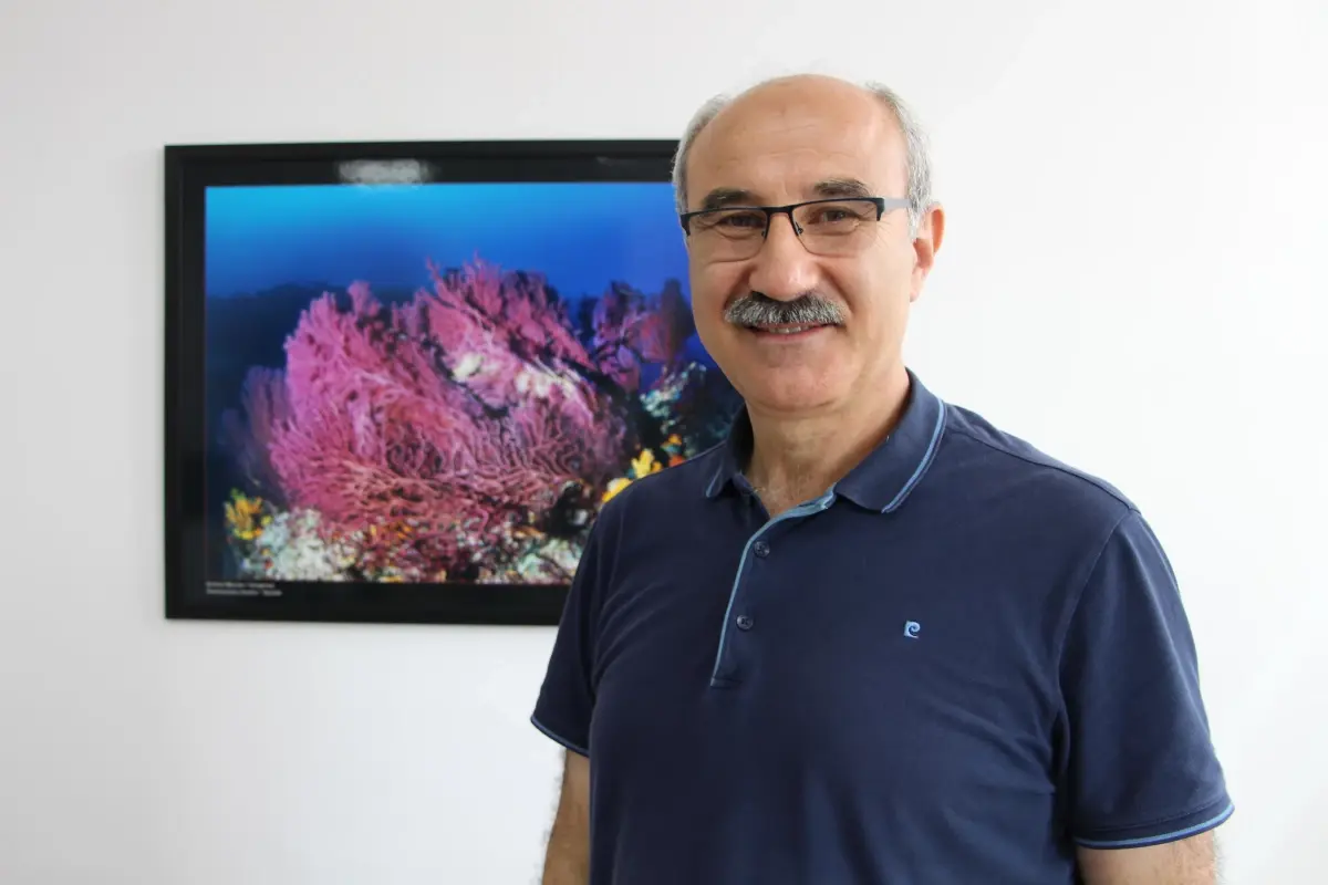 Prof. Dr. Mustafa Sarı, Marmara Denizi'ndeki müsilajın deniz canlılarına verdiği zararı değerlendirdi Açıklaması