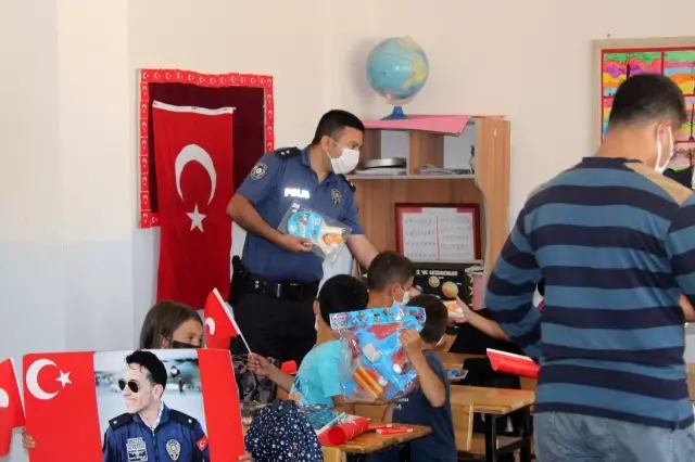 Son dakika haberleri: Şehit Pilot Komiser Semih Güzelay unutulmadı Son dakika haberleri: Şehit Pilot Komiser Semih Güzelay unutulmadı