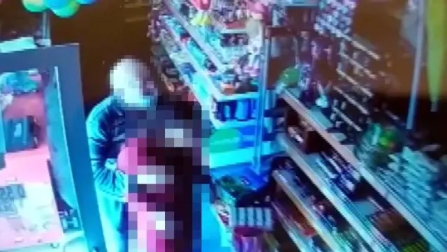 12 yaşındaki kız çocuğunu istismar eden sapık, kamera kaydına rağmen serbest kaldı 12 yaşındaki kız çocuğunu istismar eden sapık, kamera kaydına rağmen serbest kaldı