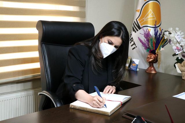 ak parti genel baskan yardimcisi sarieroglu 4 14211302 o