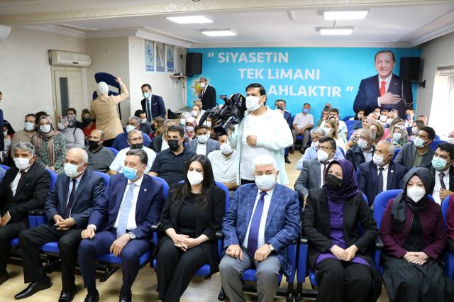 ak parti genel baskan yardimcisi sarieroglu 5 14211302 o