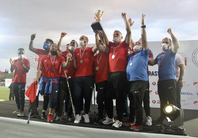 Ampute Futbol Süper Ligi'nde şampiyon Etimesgut Belediyesi