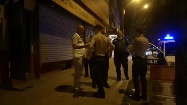 Kısıtlama saatinde açık olan eğlence mekanındaki 26 kişiye para cezası kesildi